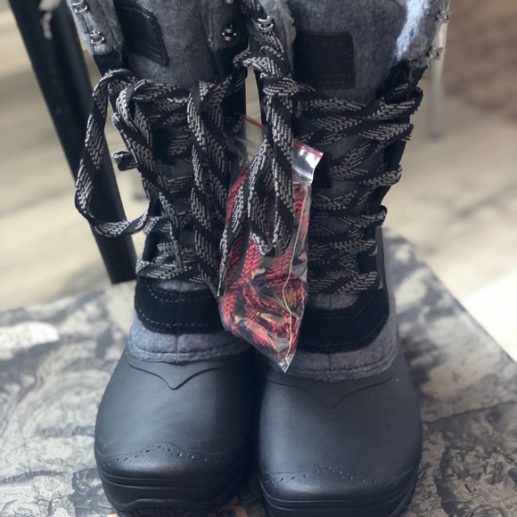 Brand new North face Shellista III Winter boots - Picture 3 of 7